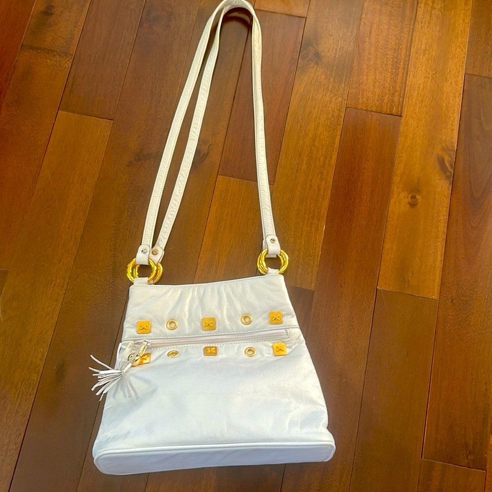 Pinky Gold White leather purse